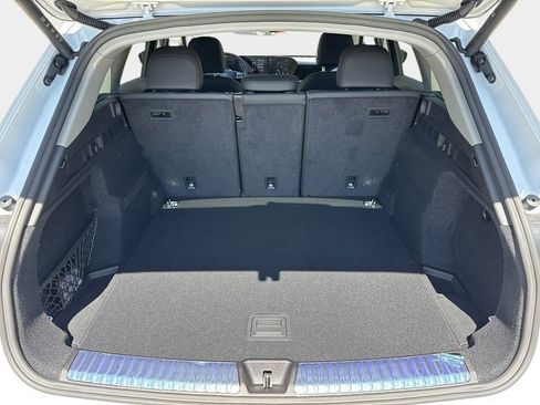 Used 2025 Audi Q5 Premium w/ Convenience Package image 7