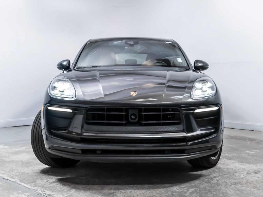Used 2023 Porsche Macan AWD/4WD image 10