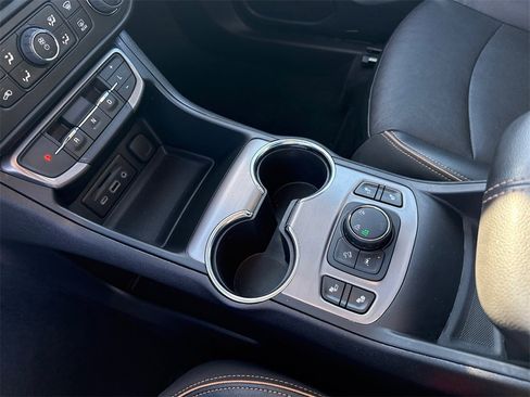 Certified 2023 GMC Terrain AT4 image 25