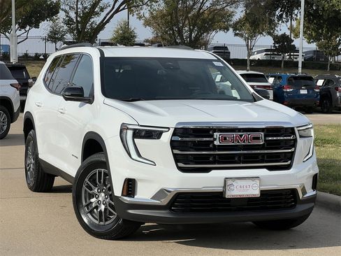 Used 2025 GMC Acadia Elevation image 2