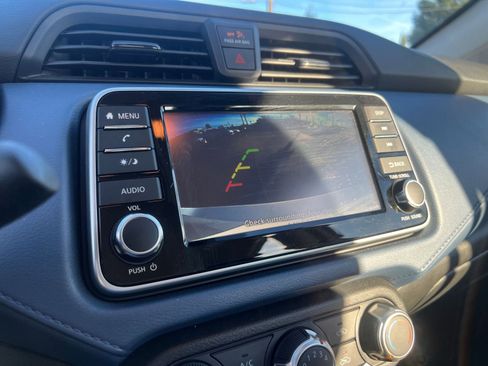 Used 2025 Nissan Versa SV image 20