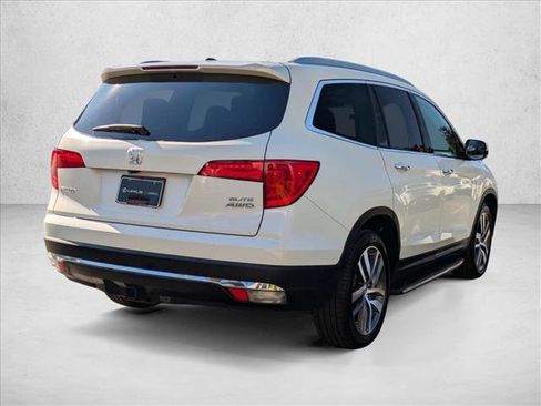 Used 2018 Honda Pilot Elite image 6