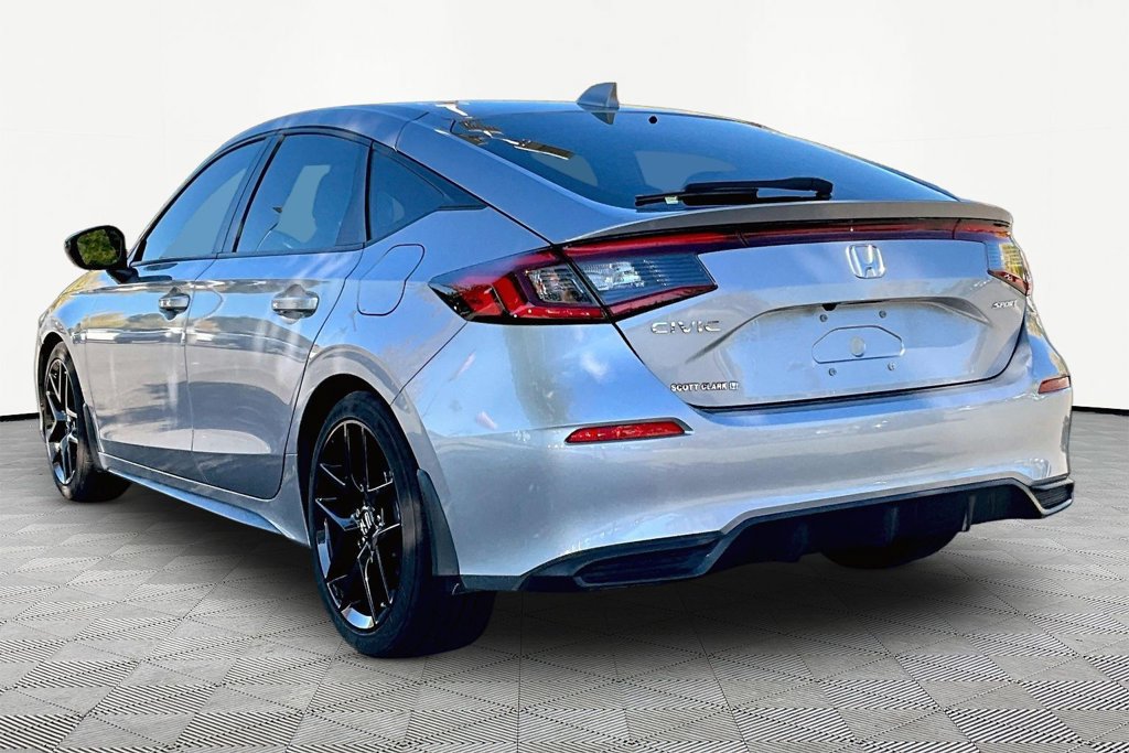 Used 2025 Honda Civic Sport image 4