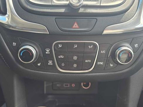 Used 2020 Chevrolet Equinox Premier image 17
