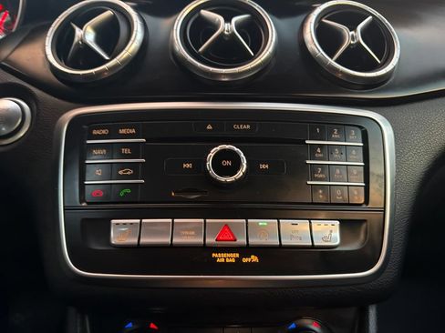 Used 2019 Mercedes-Benz CLA 250 4MATIC image 27