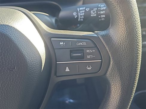 Certified 2024 Honda HR-V LX image 20