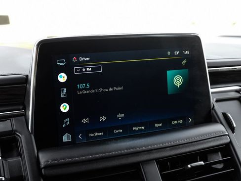 Used 2022 Chevrolet Suburban LT w/ Luxury Package image 30