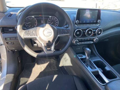 Used 2023 Nissan Sentra SV FWD image 14