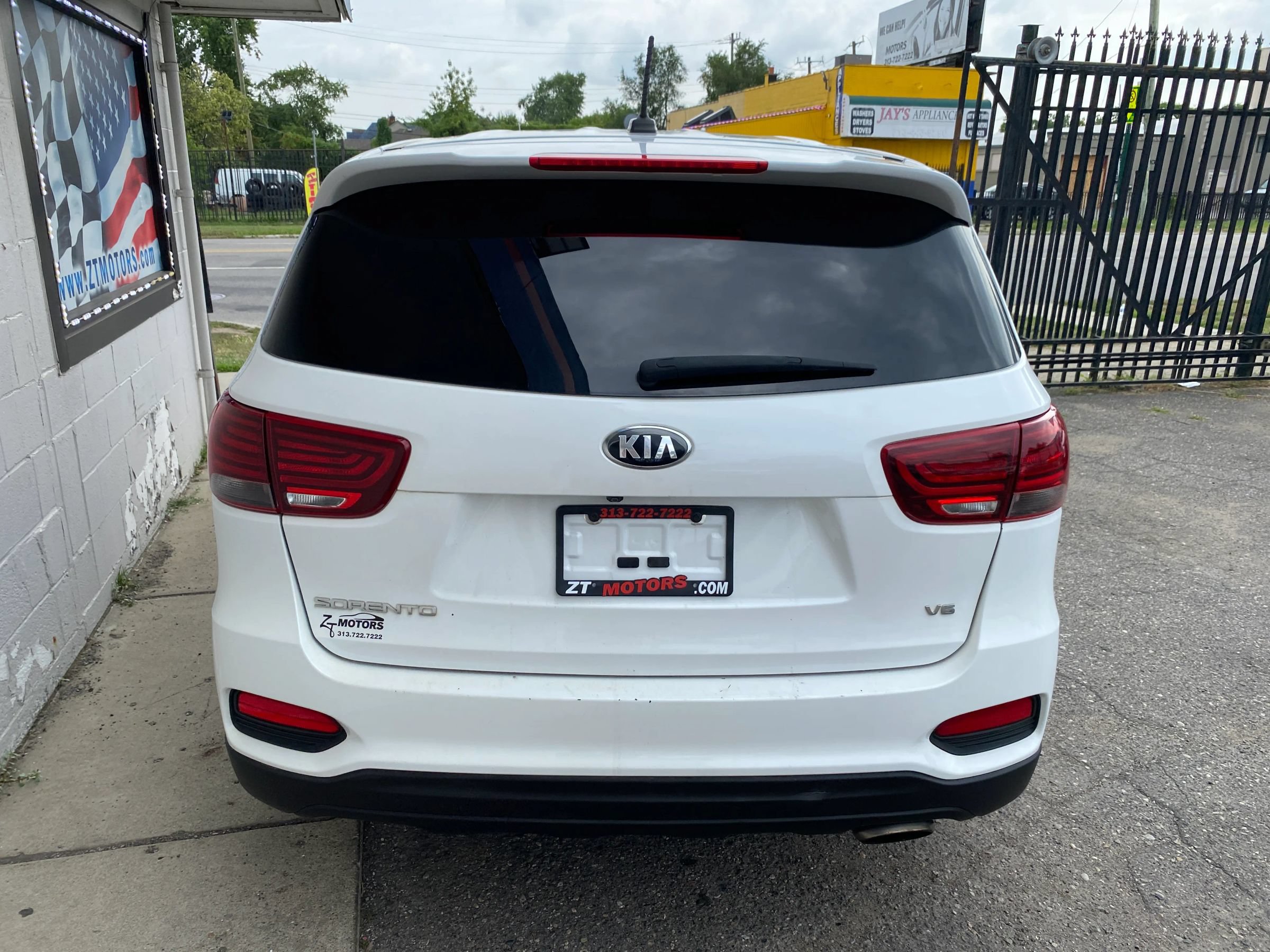 Used 2019 Kia Sorento FWD V6 image 7