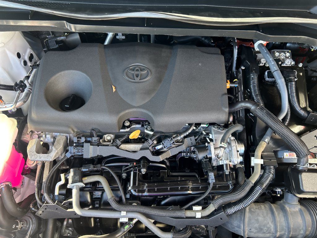 Certified 2022 Toyota Sienna LE FWD image 23