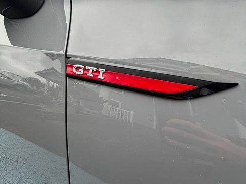 Used 2022 Volkswagen GTI S FWD image 27