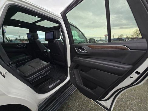 Used 2021 Chevrolet Tahoe High Country image 13