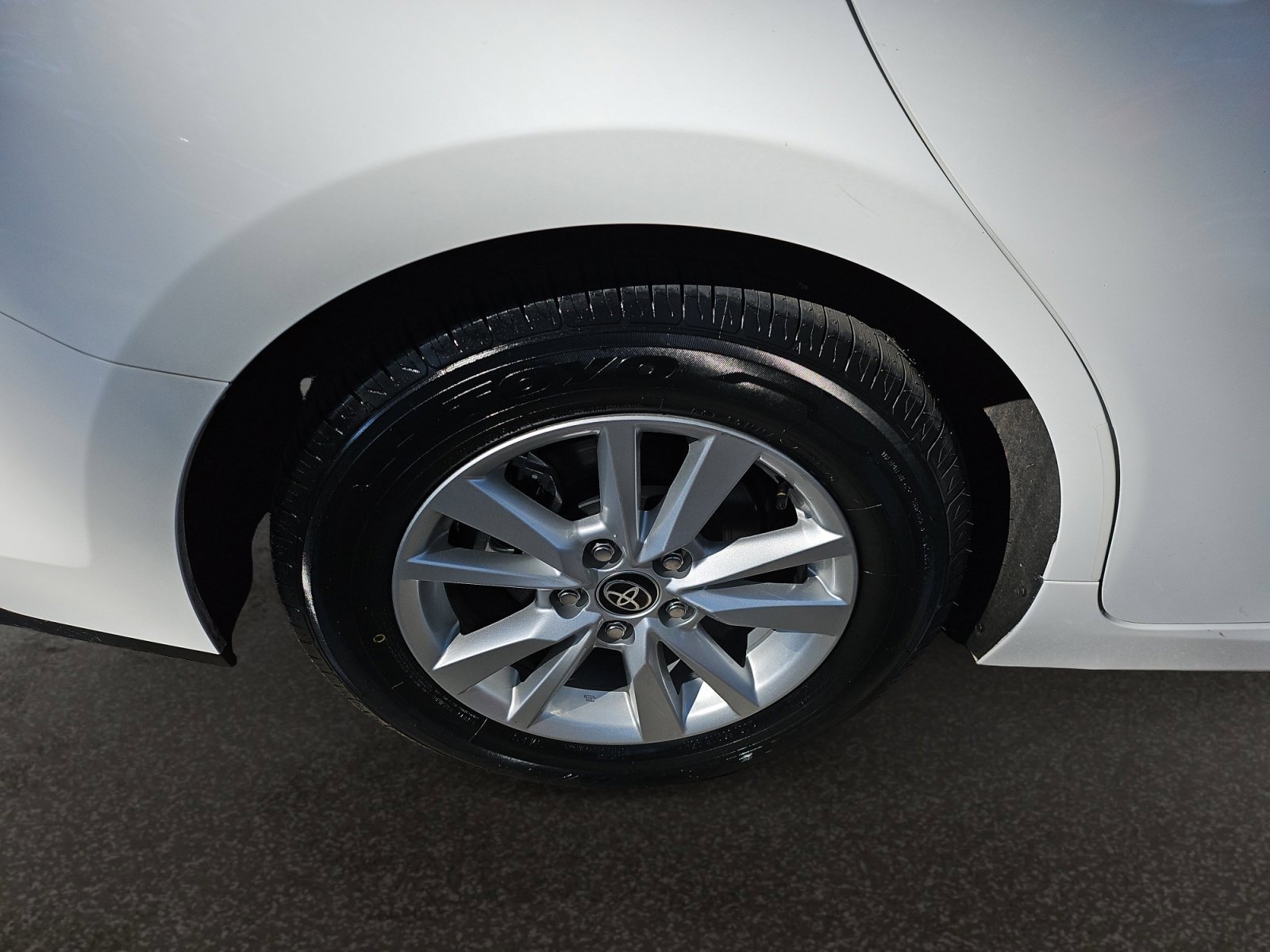 Used 2025 Toyota Camry LE FWD image 43