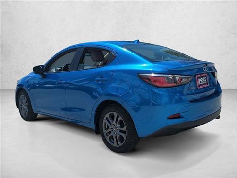 Certified 2019 Toyota Yaris LE FWD image 8