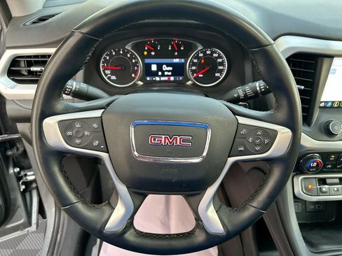 Used 2023 GMC Acadia SLT w/ Preferred Package AWD/4WD image 32