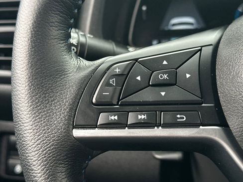 Certified 2024 Nissan Leaf SV Plus image 31