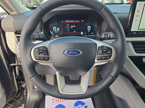 New 2026 Ford Explorer Active w/ Active Comfort Package image 24