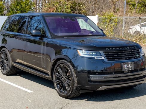 Used 2023 Land Rover Range Rover Autobiography AWD/4WD image 9