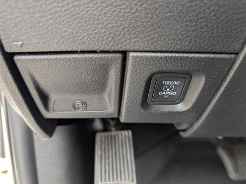 Used 2021 RAM 2500 Tradesman AWD/4WD image 30
