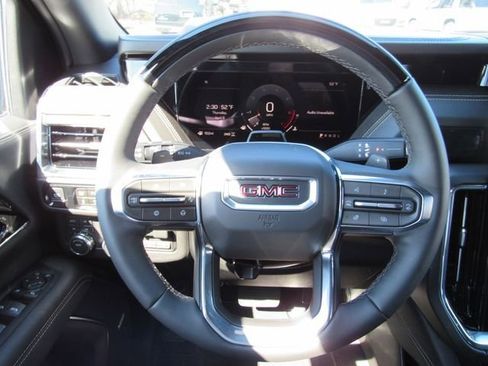 New 2026 GMC Yukon Elevation w/ Elevation Premium Package image 17