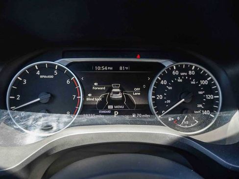 Used 2021 Nissan Rogue SV w/ Premium Package FWD image 26