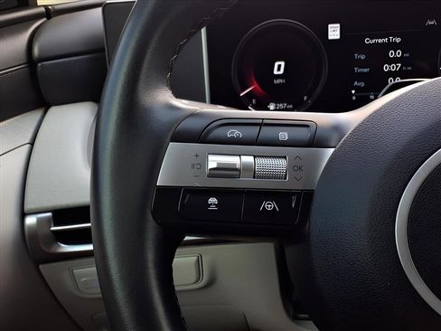 Used 2025 Hyundai Tucson SEL image 18