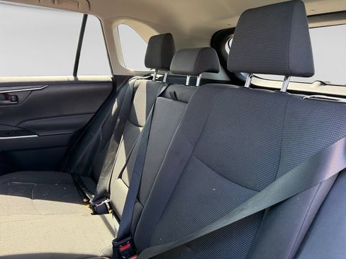 Used 2019 Toyota RAV4 LE w/ All Weather Liner Package AWD/4WD image 35