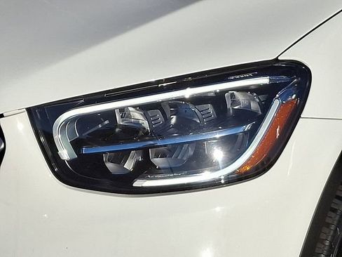 Used 2022 Mercedes-Benz GLC 300 4MATIC image 9