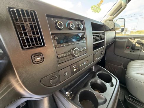 Used 2019 Chevrolet Express 2500 w/ Driver Convenience Package image 18