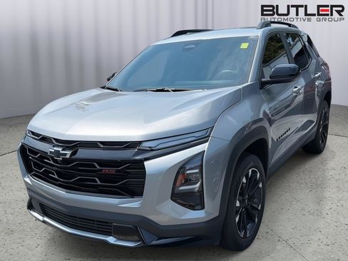 Used 2026 Chevrolet Equinox RS w/ Convenience Package III FWD image 3