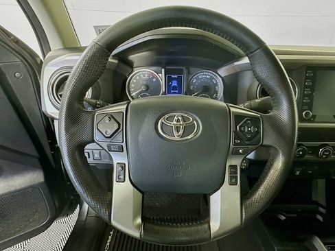 Used 2020 Toyota Tacoma SR5 image 13