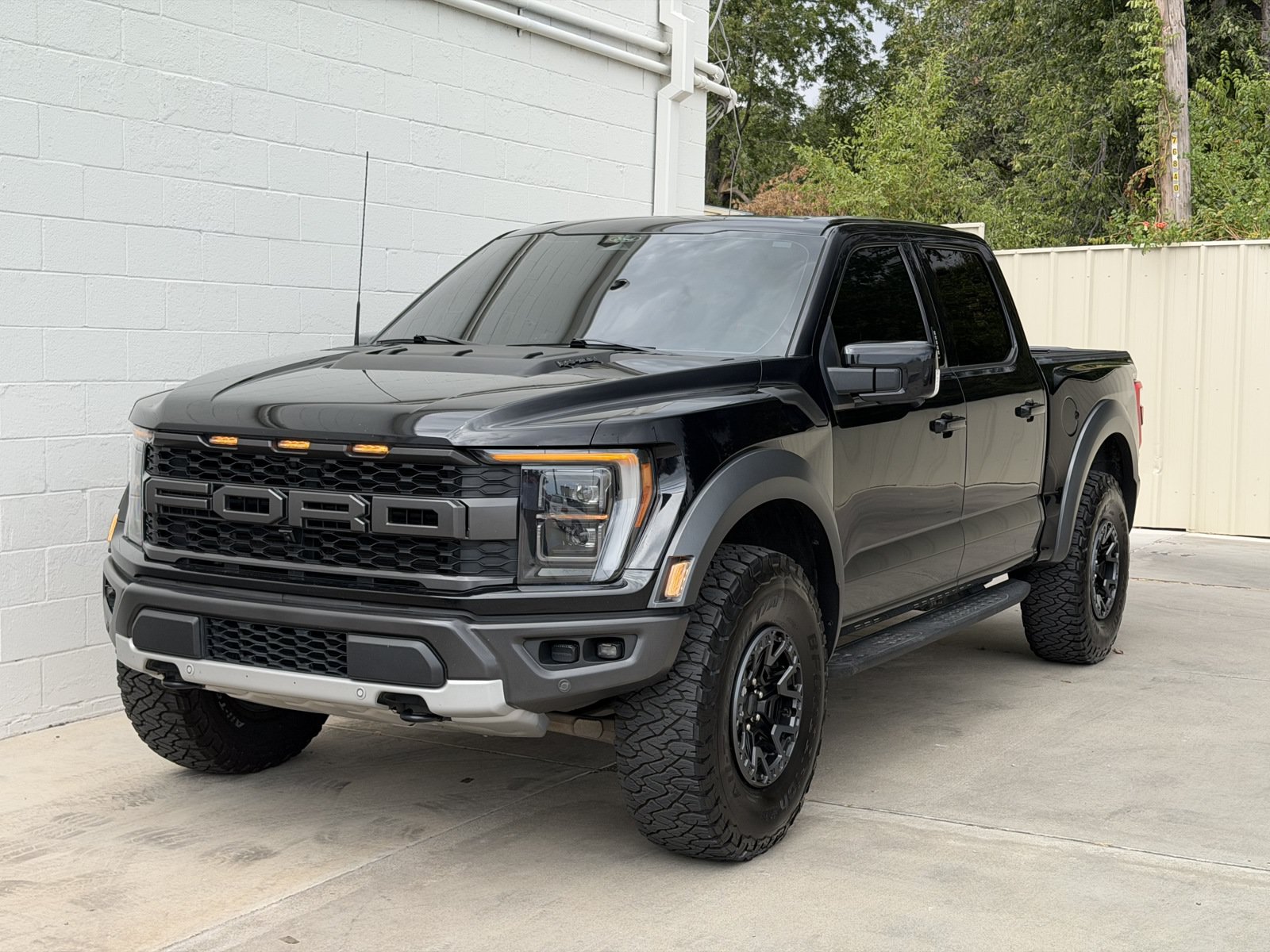Used 2022 Ford F150 Raptor w/ Equipment Group 801A High AWD/4WD image 9