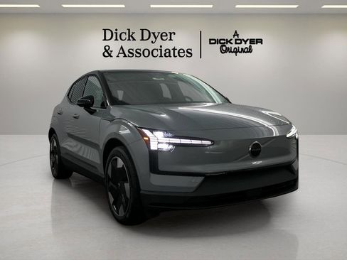 New 2026 Volvo EX30 Plus image 1