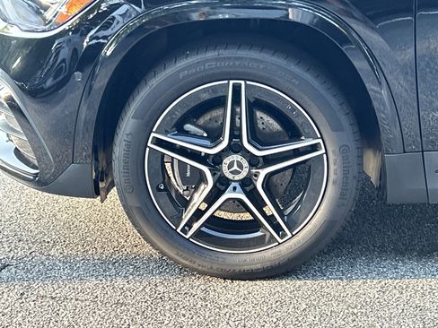 Certified 2025 Mercedes-Benz GLA 250 4MATIC image 16