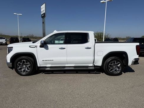 Used 2023 GMC Sierra 1500 SLT image 5