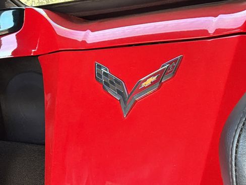 Used 2018 Chevrolet Corvette Stingray Convertible w/ 3LT Preferred Equipment Group RWD image 17