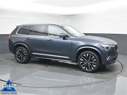 New 2026 Volvo XC90 T8 Plus image 1