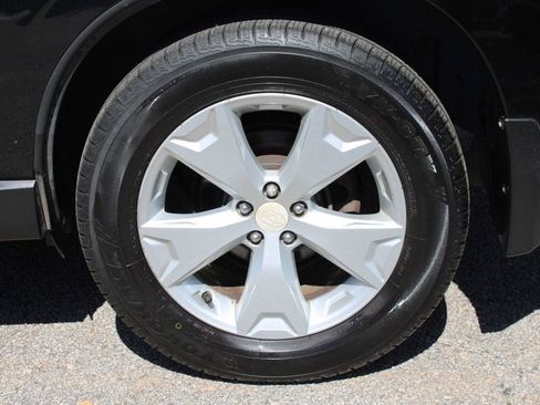 Used 2016 Subaru Forester 2.5i Premium w/ All-Weather Package AWD/4WD image 36