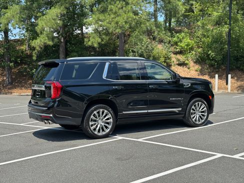 Used 2021 GMC Yukon Denali w/ Denali Ultimate Package AWD/4WD image 14