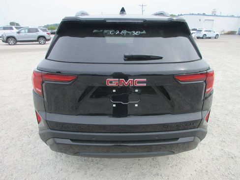 New 2027 GMC Terrain Elevation w/ Elevation Premium Package FWD image 5