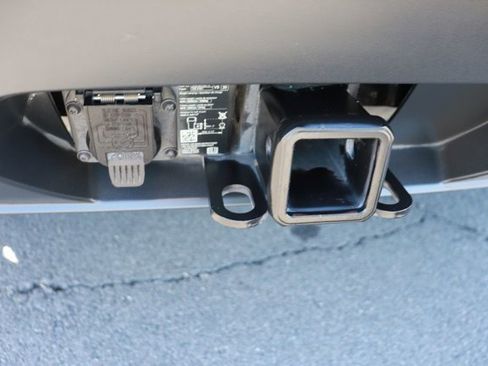 Used 2024 Volkswagen Atlas Cross Sport SE image 26