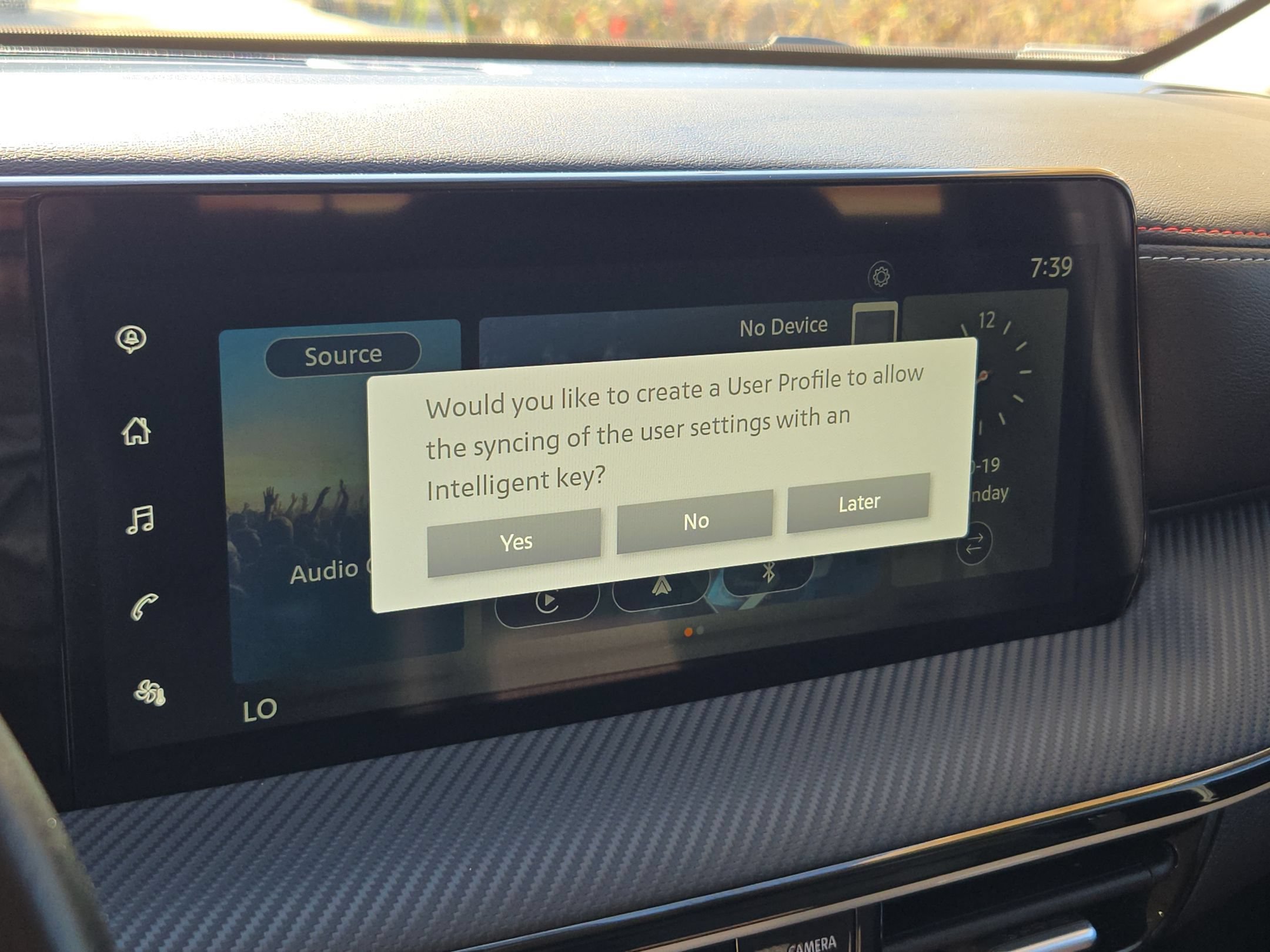 Certified 2025 Nissan Kicks SR FWD image 16
