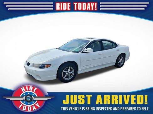 Used 2003 Pontiac Grand Prix GT w/ Wide Track Sport Package image 1