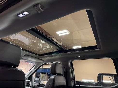 Used 2024 Ford F350 Lariat w/ Lariat Ultimate Package image 20