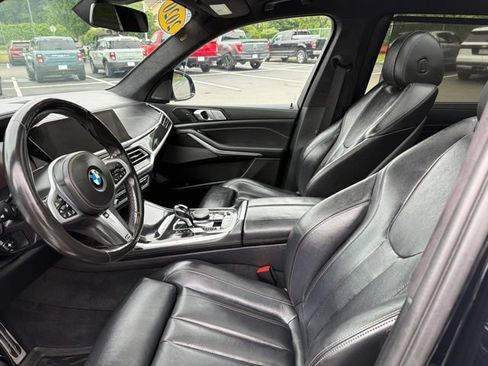 Used 2020 BMW X7 xDrive40i w/ M Sport Package AWD/4WD image 17