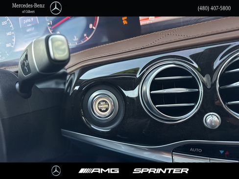 Used 2019 Mercedes-Benz Maybach S 560 4MATIC image 34