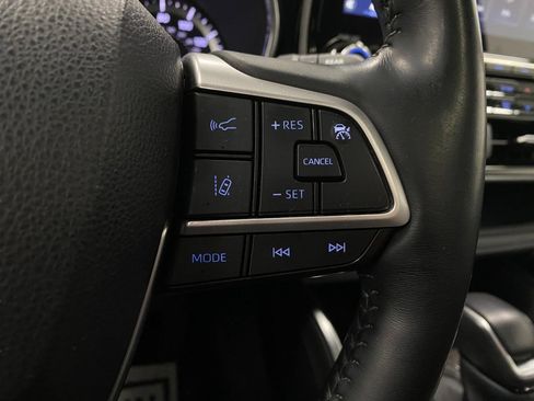 Used 2022 Toyota Highlander Platinum image 18