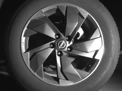 Used 2025 Nissan Rogue SV image 14