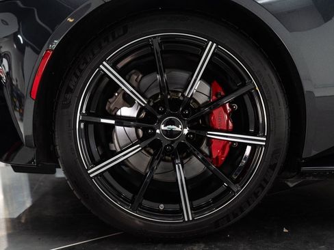 Used 2021 Aston Martin V8 Vantage Roadster RWD image 99