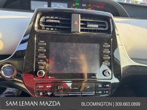 Used 2022 Toyota Prius LE FWD image 6